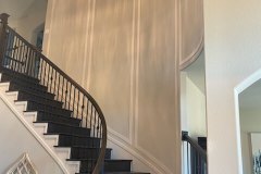 Highpointe-Wall-Design-at-Staircase
